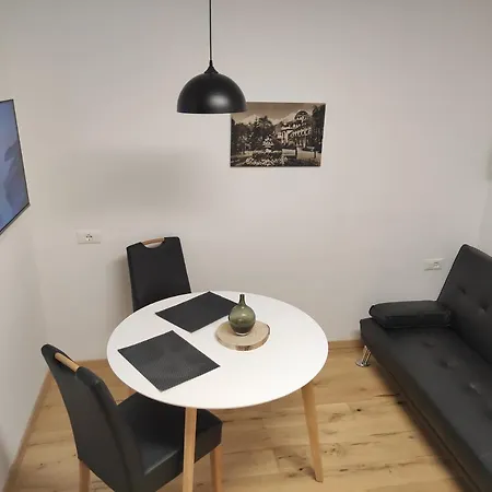 Hagen Apartment *