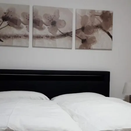 Hagen Apartment *